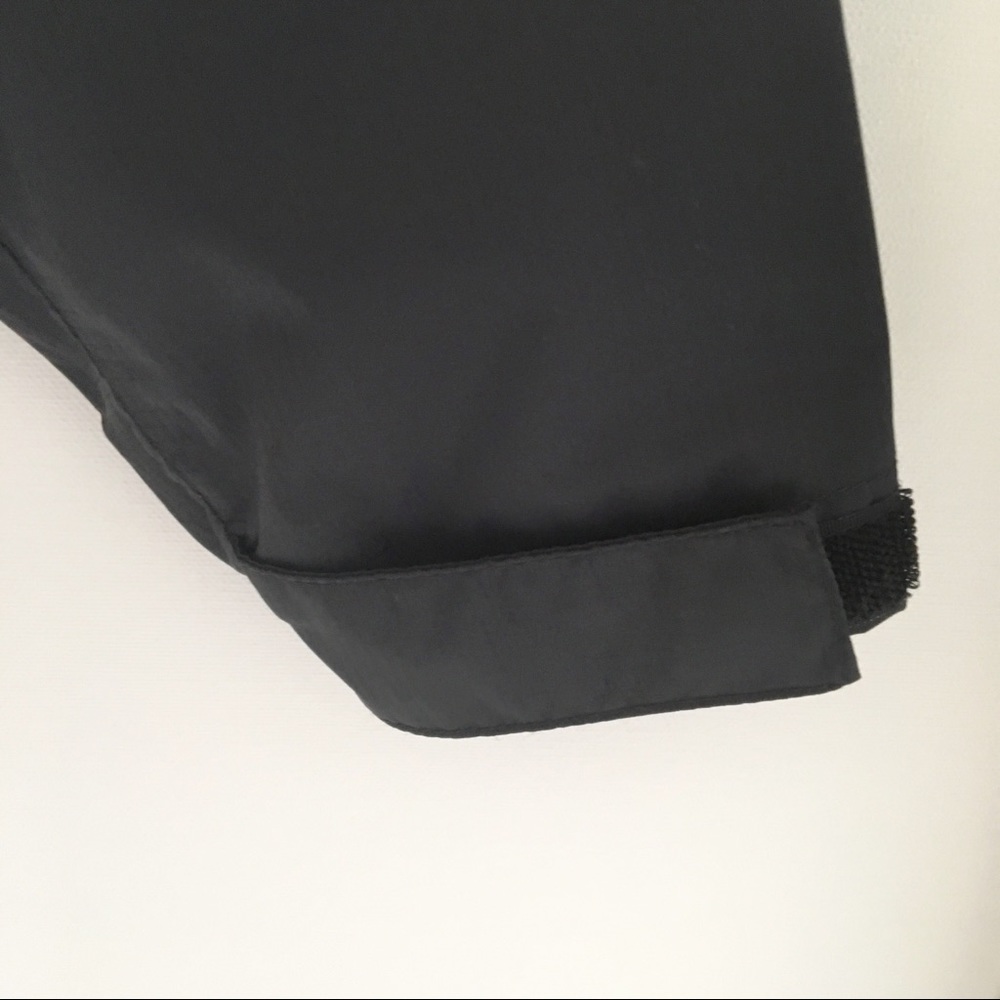 Northface Rain Jacket Like New - Picture 4 of 7